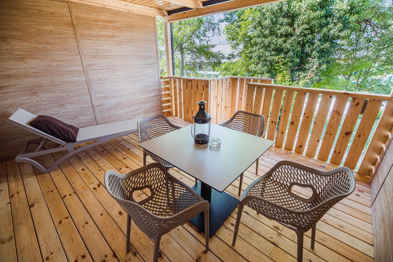 Premium Mobile Tree House With Thermal Riviera Tickets Catez ob Savi Kültér fotó